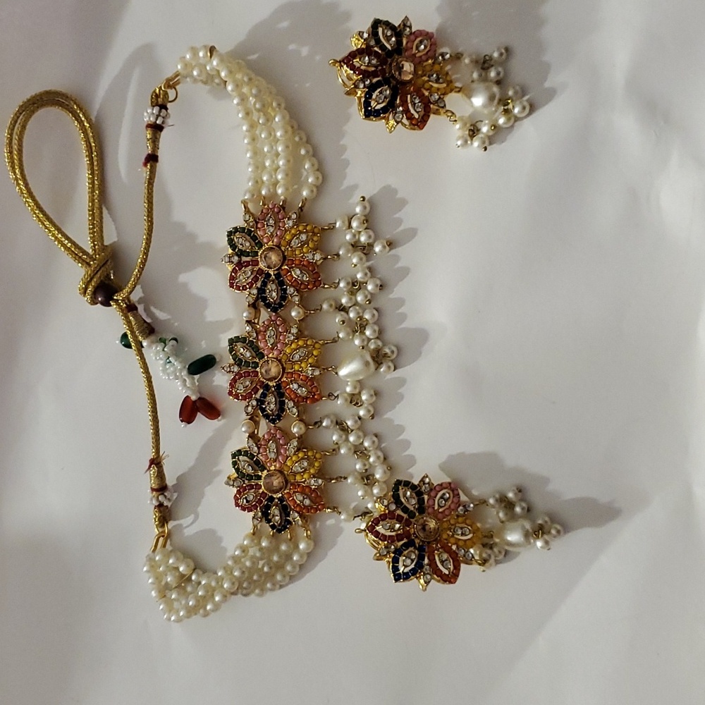 Indian Multi Color Choker in Pearl Set